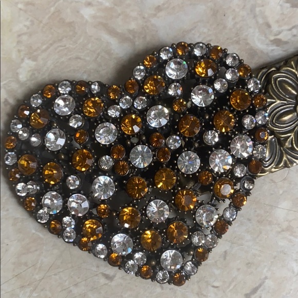 Vintage belt with giant heart buckle - Picture 4 of 8